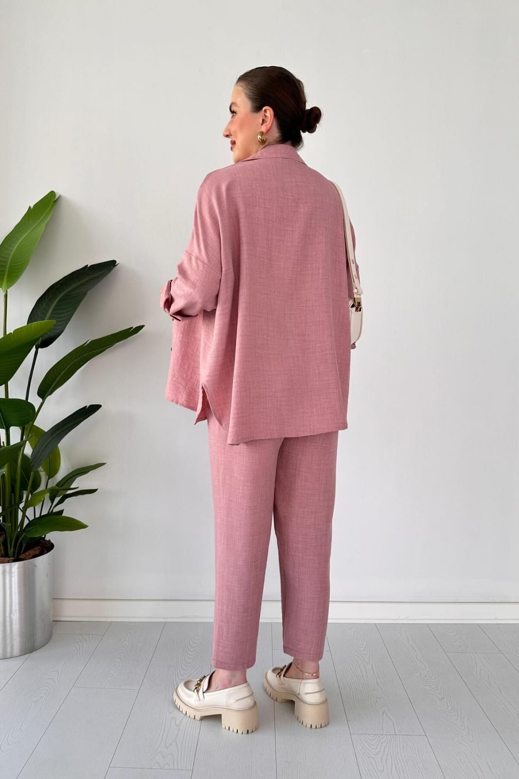 Ensemble deux pièces en lin rose poudré