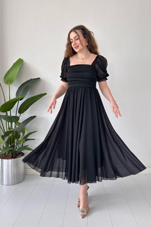 Robe en tulle plissée noire