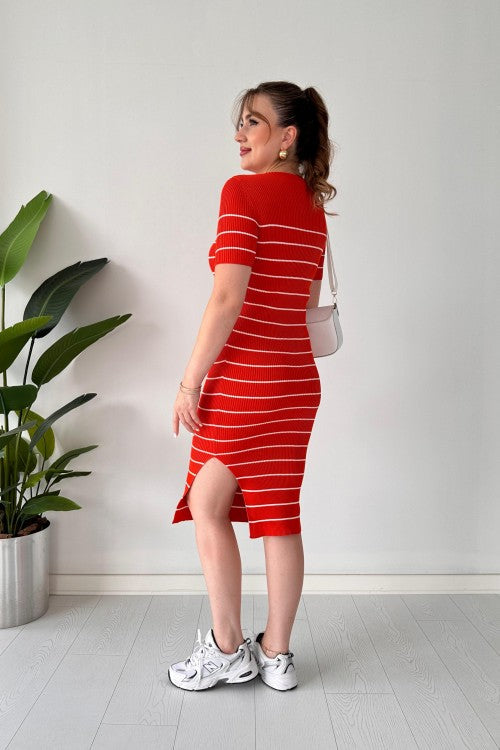 Robe en tricot rayée orange