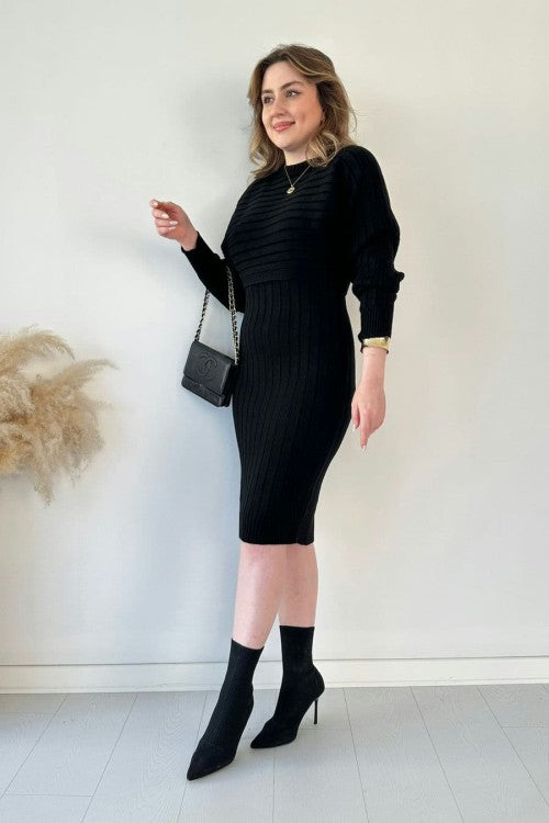 Robe courte en maille noire