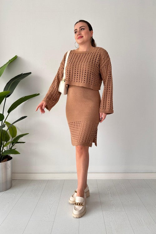 Ensemble robe tricotée à trous Camel