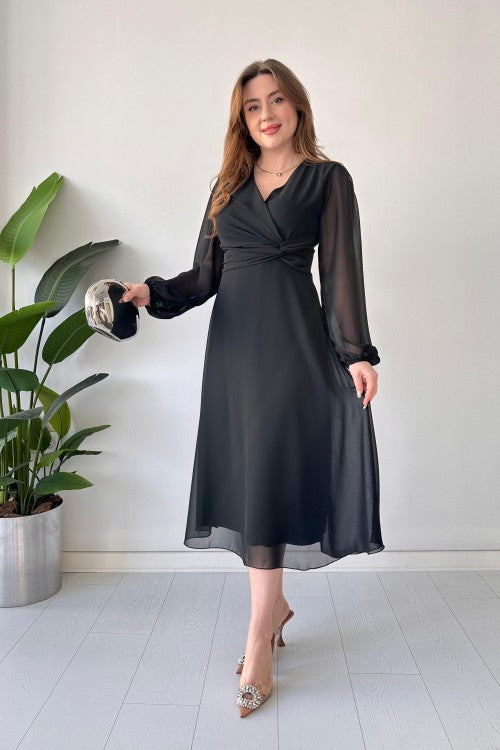 Robe en mousseline nouée noire