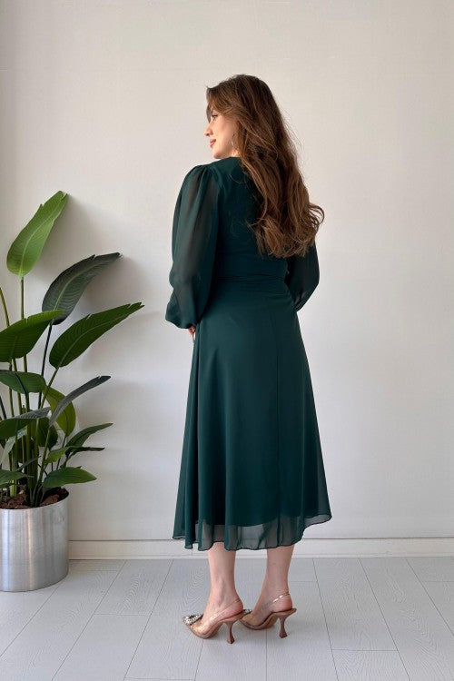 Robe en mousseline nouée émeraude