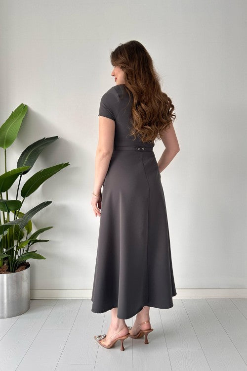Robe unie ceinturée anthracite