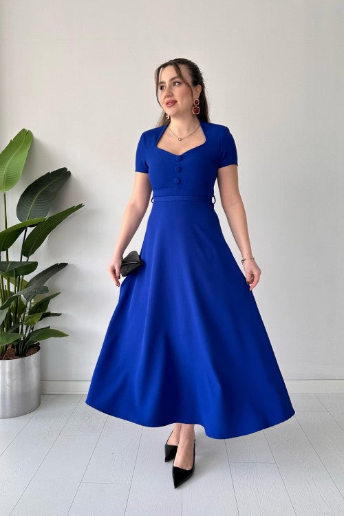 Robe unie ceinturée bleu saxon