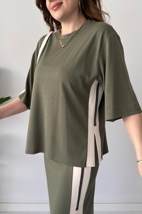 Tailleur jupe en modal kaki