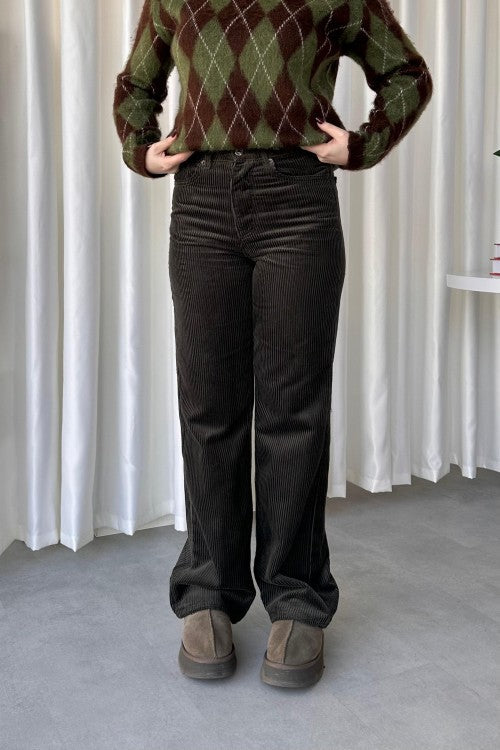 Pantalon en velours côtelé kaki