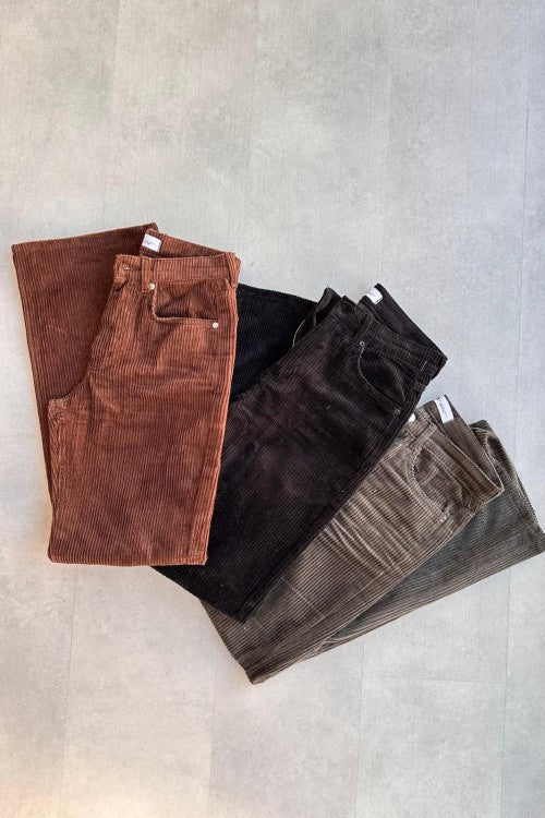 Pantalon en velours côtelé noir