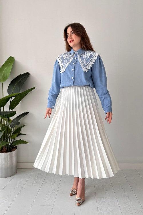 Tailleur jupe à col guipure bleu