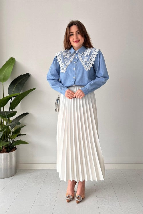 Tailleur jupe à col guipure bleu