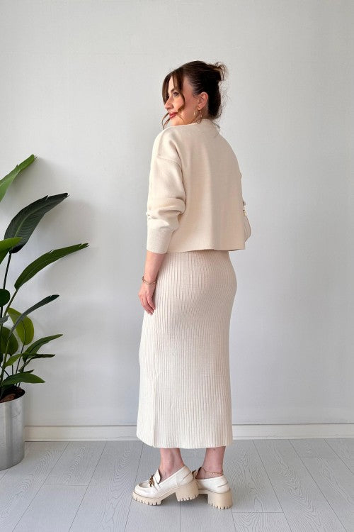 Ensemble robe pull col perles écru