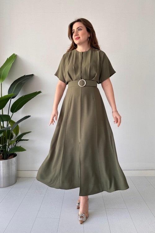 Robe de créateur ceinturée kaki