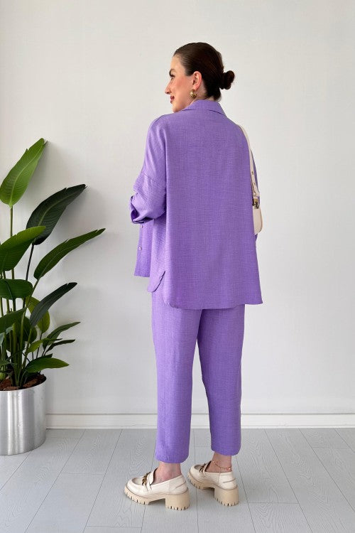 Costume deux pièces en lin lilas