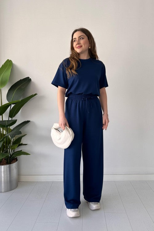 Costume basique à manches courtes bleu marine