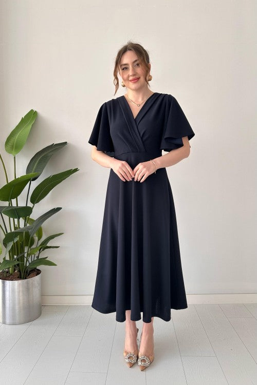 Robe en crêpe à manches volantées, bleu marine