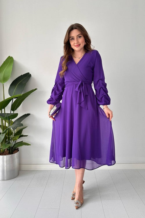 Robe mi-longue en mousseline violette