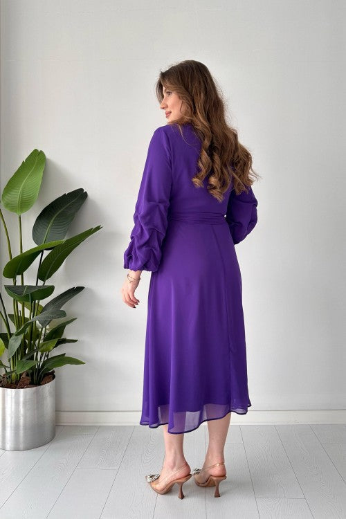 Robe mi-longue en mousseline violette