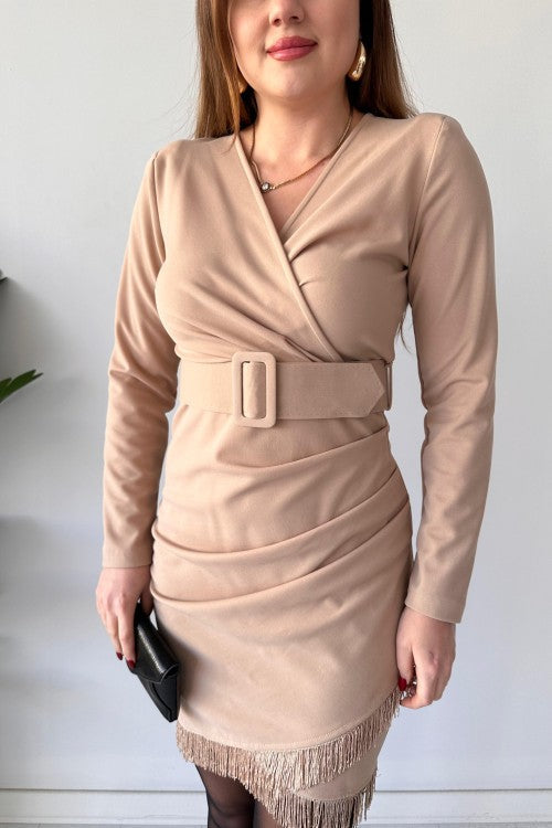 Robe en crêpe à pompons crème