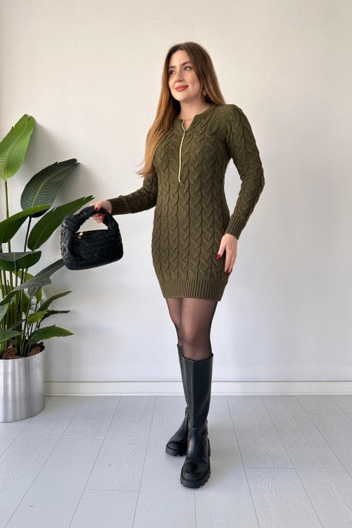 Robe en tricot à fermeture éclair et poils kaki