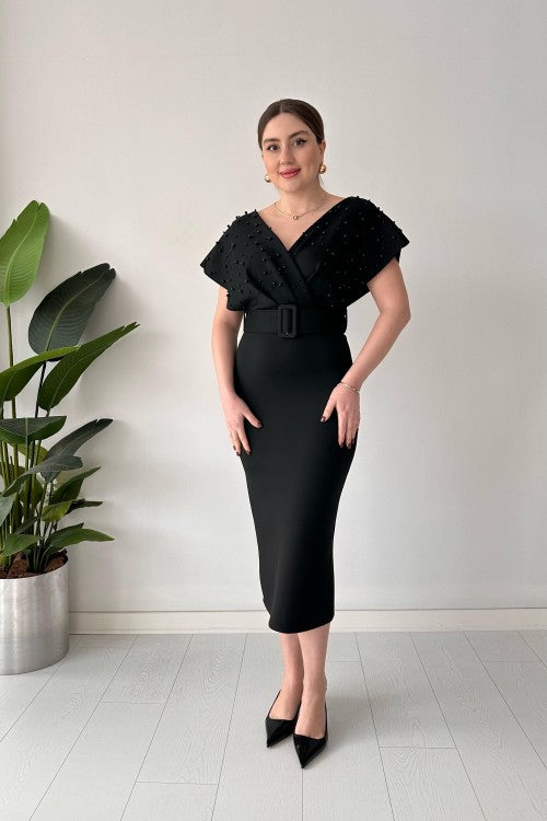 Robe haut en perles noires