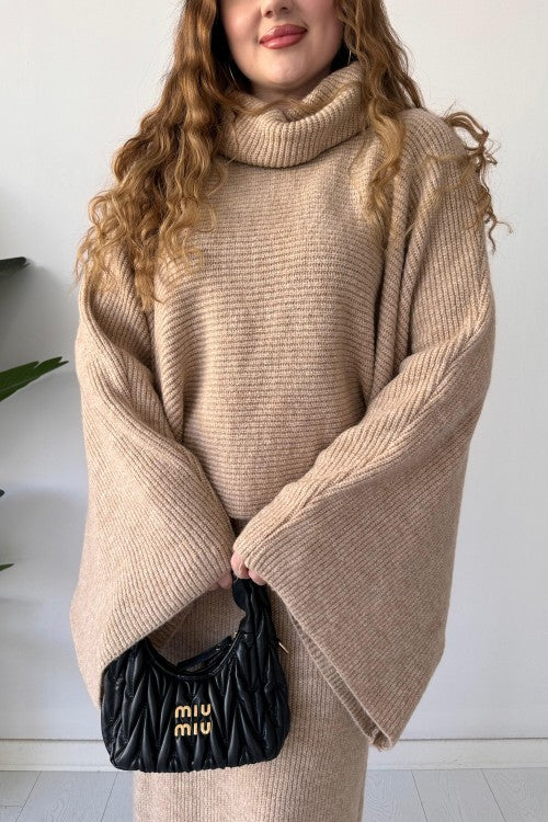 Ensemble jupe-pull chauve-souris beige