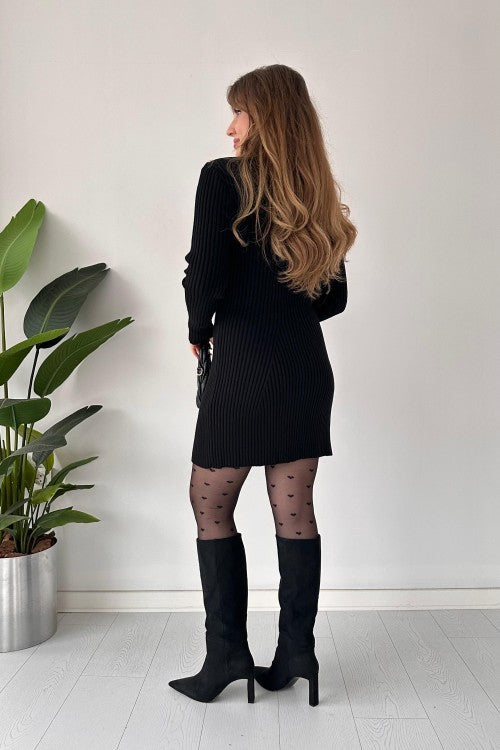 Robe en maille à demi-col roulé noire