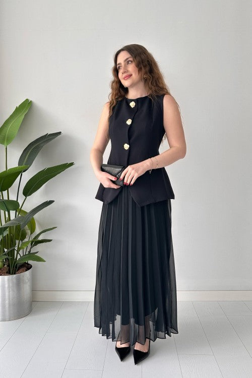 Robe en mousseline de soie noire à motif gilet