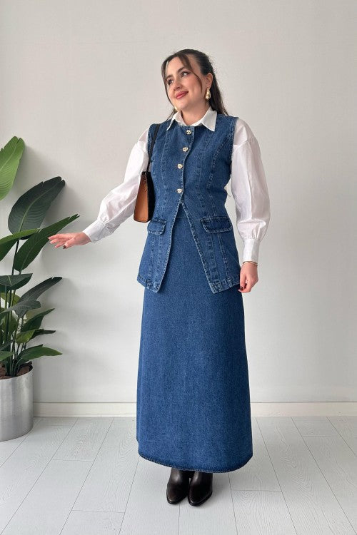 Costume en jean avec gilet bleu